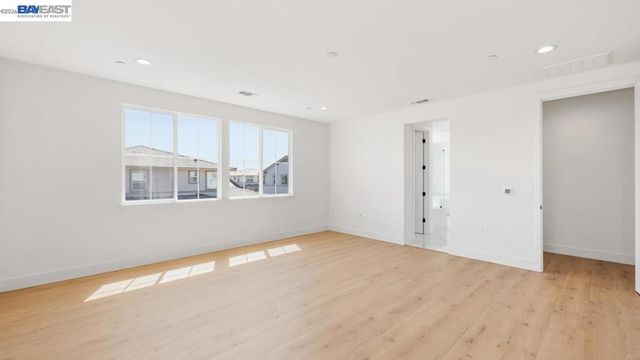 1596 Strathaven Place, Brentwood, CA 94513