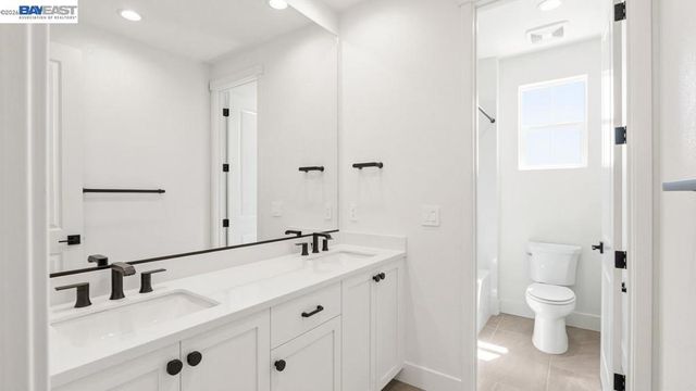 1596 Strathaven Place, Brentwood, CA 94513