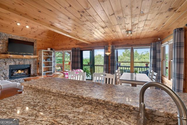 40 Foxfire Lane 6, Blue Ridge, GA 30513