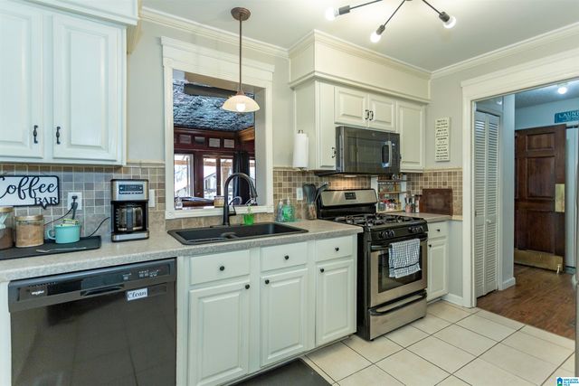 6890 GARRETT ROAD, Gardendale, AL 35071