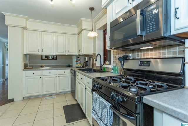 6890 GARRETT ROAD, Gardendale, AL 35071