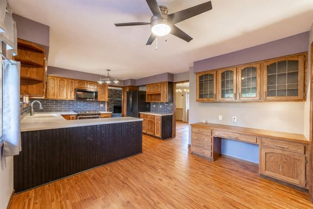 842 N 400 E, Valparaiso, IN 46383