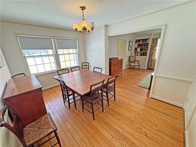 168 Village Lane, Brighton, NY 14610