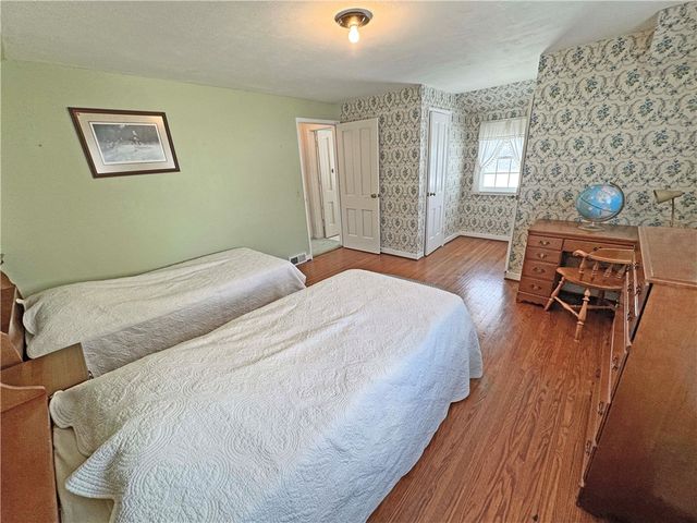 168 Village Lane, Brighton, NY 14610