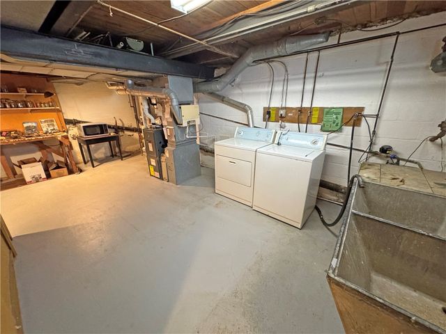 168 Village Lane, Brighton, NY 14610