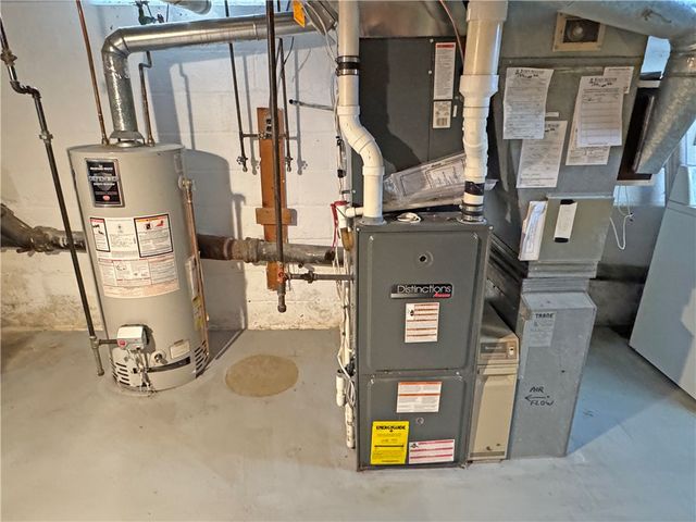 168 Village Lane, Brighton, NY 14610