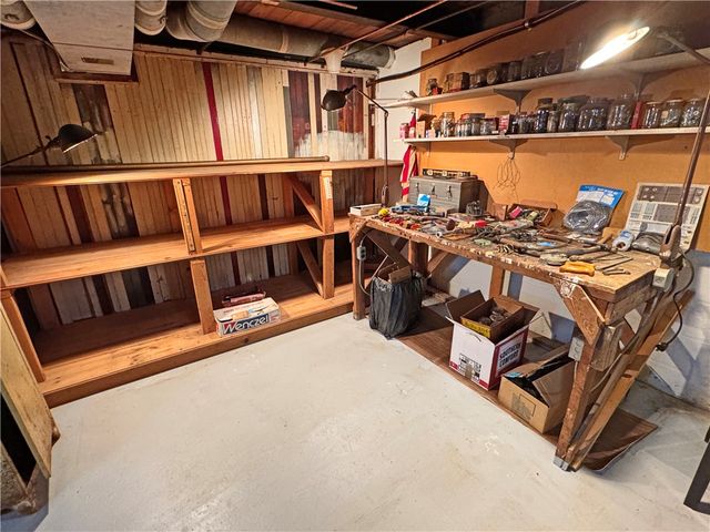 168 Village Lane, Brighton, NY 14610