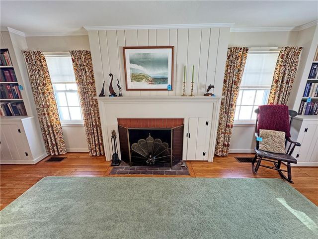 168 Village Lane, Brighton, NY 14610