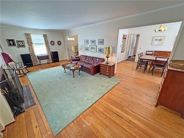 168 Village Lane, Brighton, NY 14610