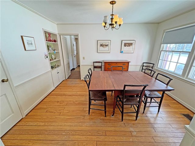 168 Village Lane, Brighton, NY 14610