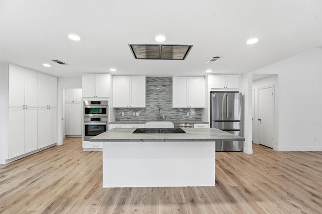 1 Green Blade Lane, The Woodlands, TX 77380