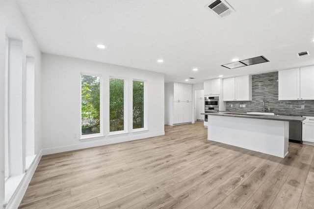 1 Green Blade Lane, The Woodlands, TX 77380