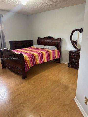 965 SW 102nd Terrace, Pembroke Pines, FL 33025