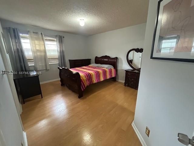 965 SW 102nd Terrace, Pembroke Pines, FL 33025