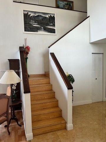 965 SW 102nd Terrace, Pembroke Pines, FL 33025