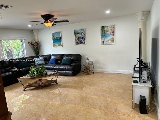 965 SW 102nd Terrace, Pembroke Pines, FL 33025