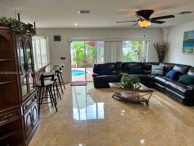 965 SW 102nd Terrace, Pembroke Pines, FL 33025