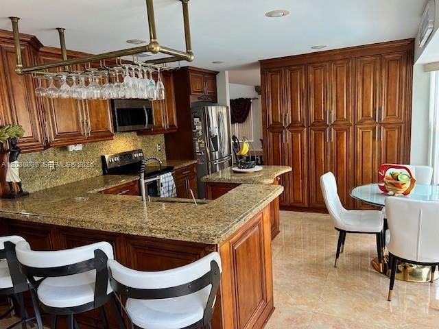965 SW 102nd Terrace, Pembroke Pines, FL 33025