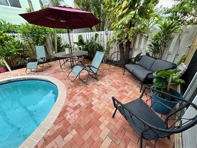 965 SW 102nd Terrace, Pembroke Pines, FL 33025