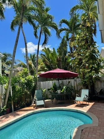 965 SW 102nd Terrace, Pembroke Pines, FL 33025
