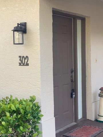 300 Diamond CIR 302, Naples, FL 34110