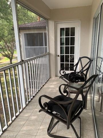 300 Diamond CIR 302, Naples, FL 34110