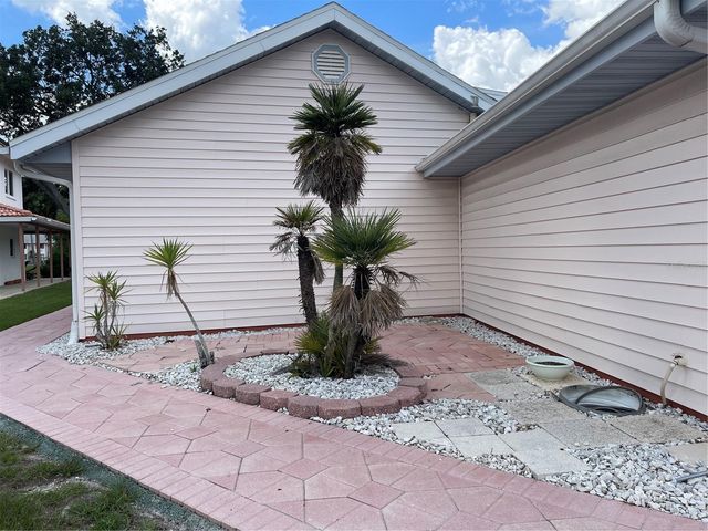 20971 NEGRIL COURT, Lutz, FL 33558