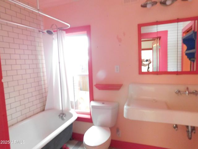 21 TEMBY Avenue, Bisbee, AZ 85603