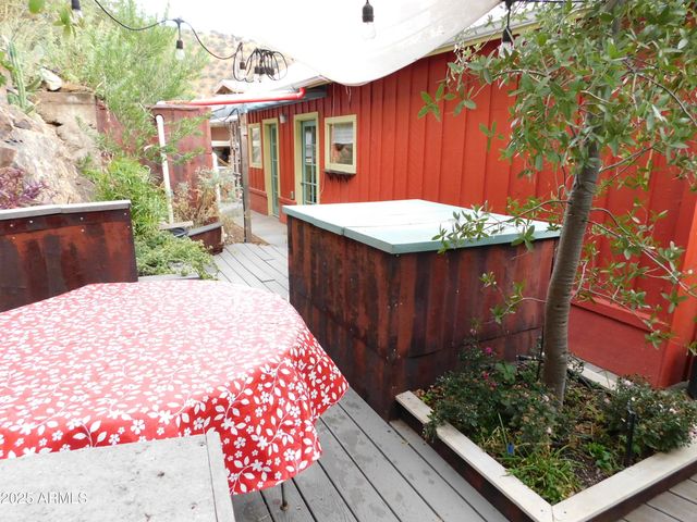 21 TEMBY Avenue, Bisbee, AZ 85603