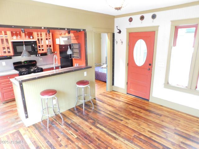 21 TEMBY Avenue, Bisbee, AZ 85603