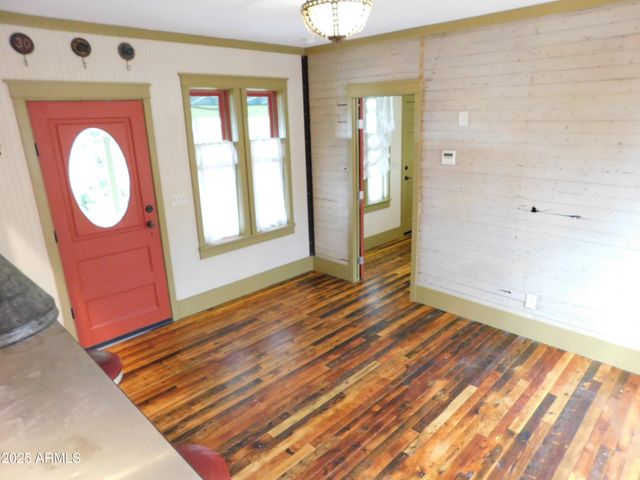 21 TEMBY Avenue, Bisbee, AZ 85603