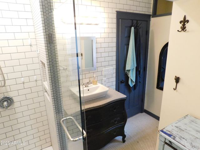 21 TEMBY Avenue, Bisbee, AZ 85603