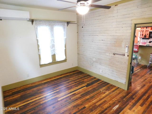 21 TEMBY Avenue, Bisbee, AZ 85603