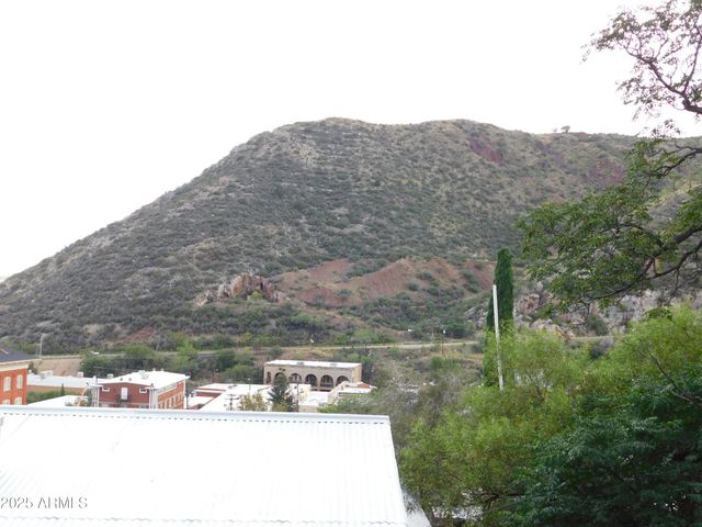 21 TEMBY Avenue, Bisbee, AZ 85603