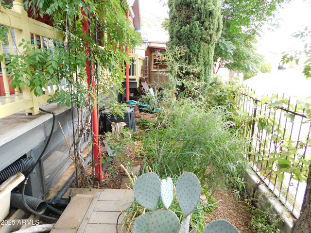 21 TEMBY Avenue, Bisbee, AZ 85603