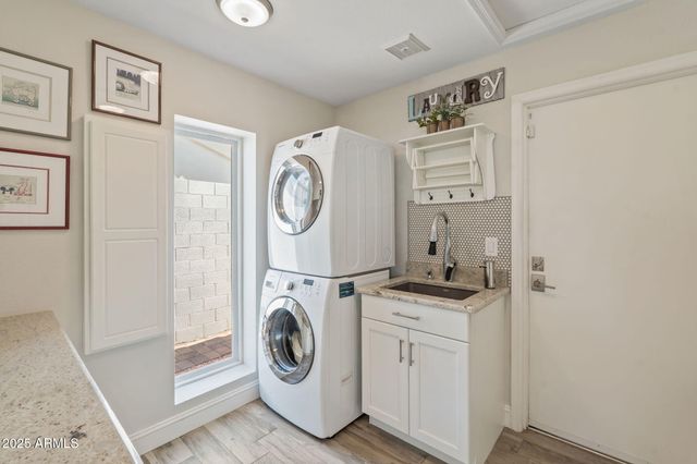 7510 E LARKSPUR Drive, Scottsdale, AZ 85260