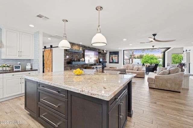 7510 E LARKSPUR Drive, Scottsdale, AZ 85260