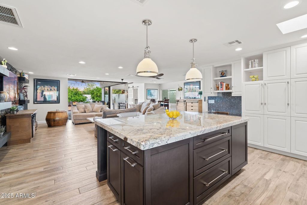 7510 E LARKSPUR Drive, Scottsdale, AZ 85260