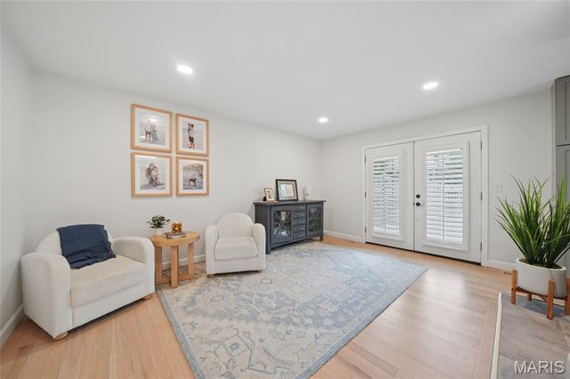 8 Sunnybrae Court, Ballwin, MO 63011
