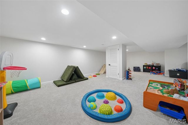 8 Sunnybrae Court, Ballwin, MO 63011