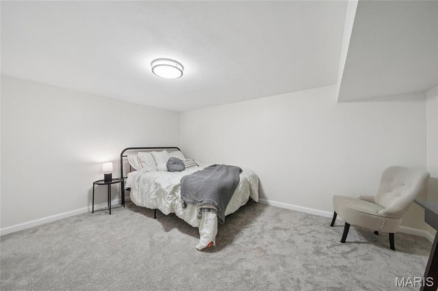 8 Sunnybrae Court, Ballwin, MO 63011