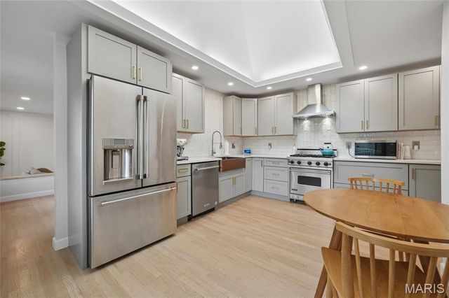 8 Sunnybrae Court, Ballwin, MO 63011