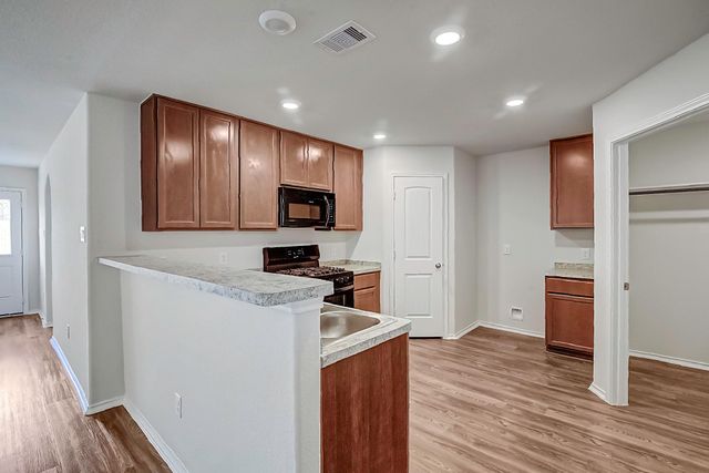 16731 Twisted Pines Drive, Conroe, TX 77302