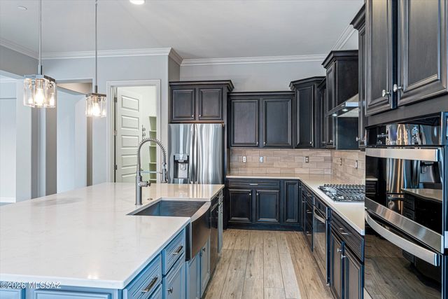 2447 N Wychwood Court, Tucson, AZ 85749