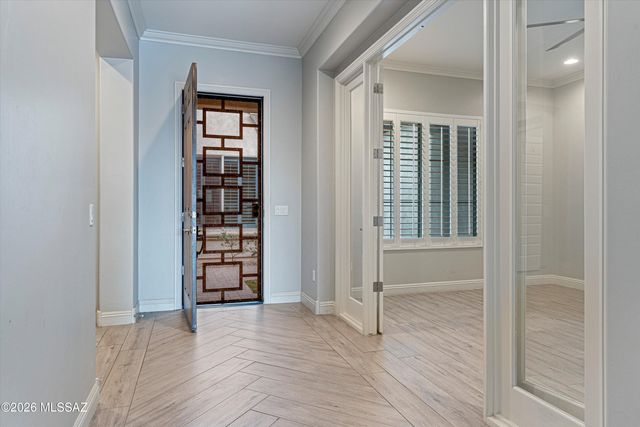 2447 N Wychwood Court, Tucson, AZ 85749