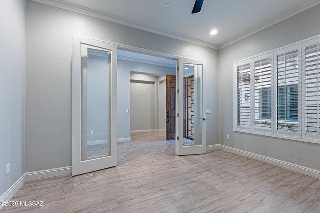 2447 N Wychwood Court, Tucson, AZ 85749