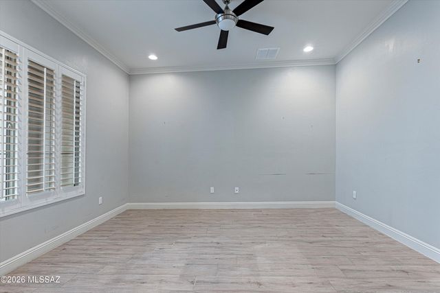 2447 N Wychwood Court, Tucson, AZ 85749