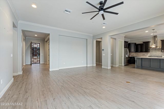 2447 N Wychwood Court, Tucson, AZ 85749