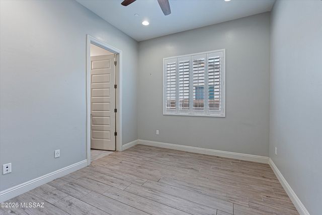2447 N Wychwood Court, Tucson, AZ 85749