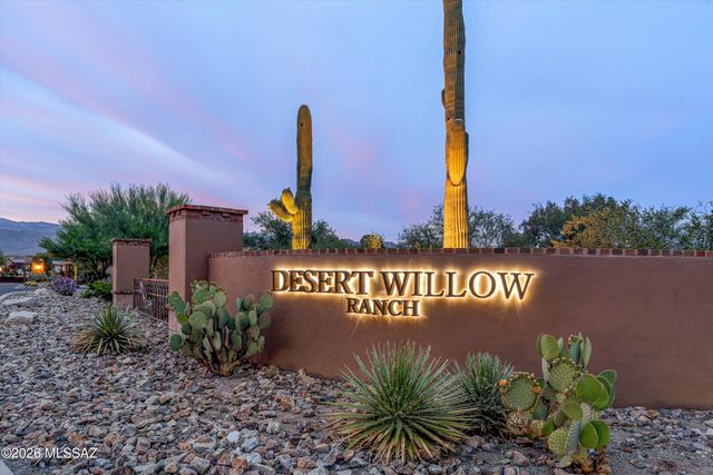 2447 N Wychwood Court, Tucson, AZ 85749